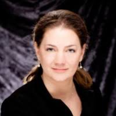 Becky Olsen Testimonial Portrait